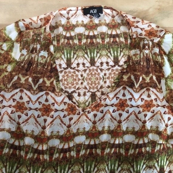 AGB Blouse v-neck 3/4 length sleeve XL 100% polyester - Picture 2 of 11